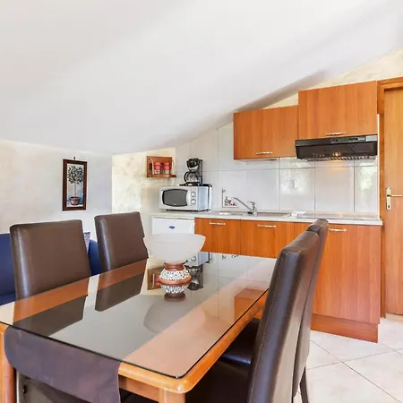 Beautiful In With Kitchen * Poreč