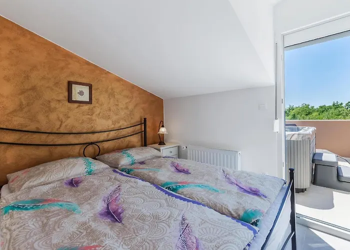 Beautiful Apartment In Porec Porec