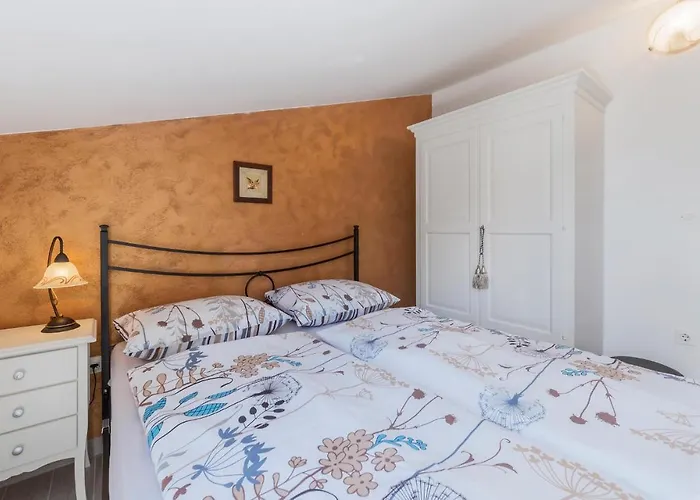 Beautiful Apartment In Porec * Porec