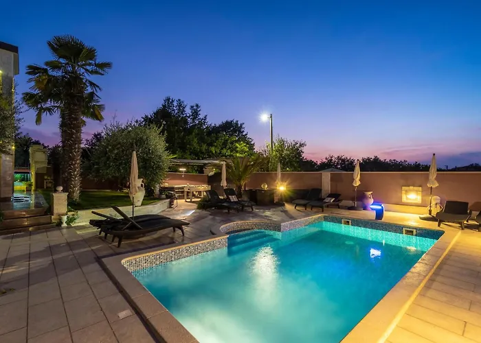 Apartman Beautiful Apartment In Porec Porec