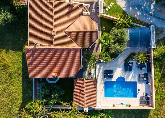 Beautiful Apartment In Porec Porec