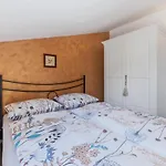 Beautiful Apartment In Porec * Porec