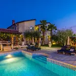Beautiful Apartment In Porec Apartment Porec